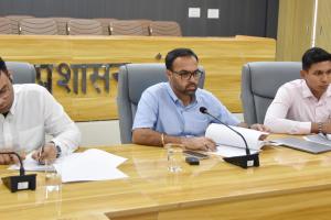 Nuh News: मुख्य निर्वाचन अधिकारी हरियाणा, ए श्रीनिवास ने की वर्चुअल माध्यम से फोटोयुक्त मतदाता सूची के विशेष गहन पुनरीक्षण अभियान की समीक्षा