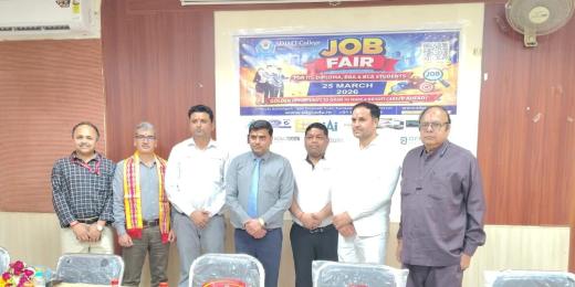 एसडीआईएमटी में भव्य जॉब फेयर, सैकड़ों छात्रों को रोजगार के अवसर