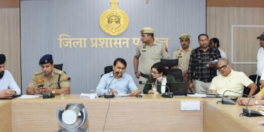 उपायुक्त डा. हरीश कुमार वशिष्ठ ने समाधान शिविर में की जन शिकायतों की सुनवाई