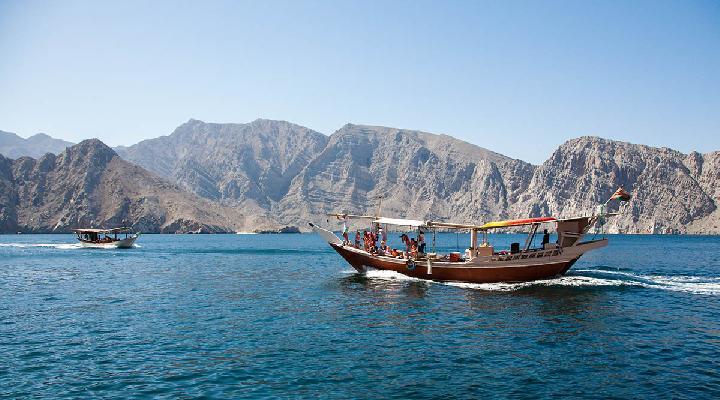 होर्मुज जलडमरूमध्य पर जंग क्यों ? सबके अपने-अपने समुद्री क्षेत्र तो ईरान का क्यों नहीं?