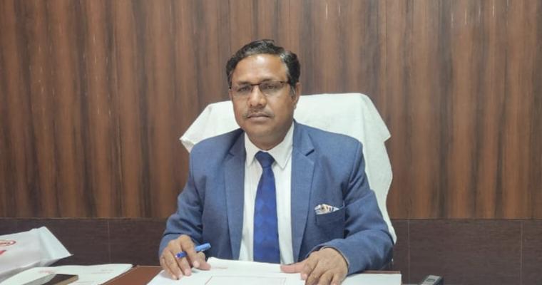 Firozpur Jhirka news: आवारा कुत्तों की बढ़ती संख्या पर प्रशासन सख्त, एसडीएम ने जारी किए निर्देश